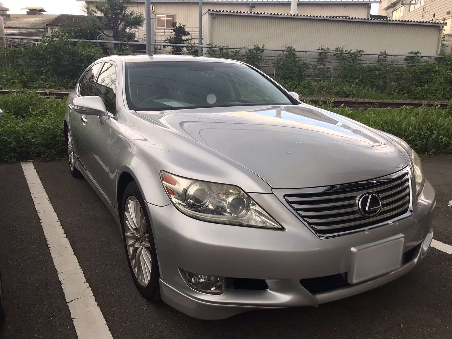 レクサス　車検入庫とアウターハンドルカバー取付