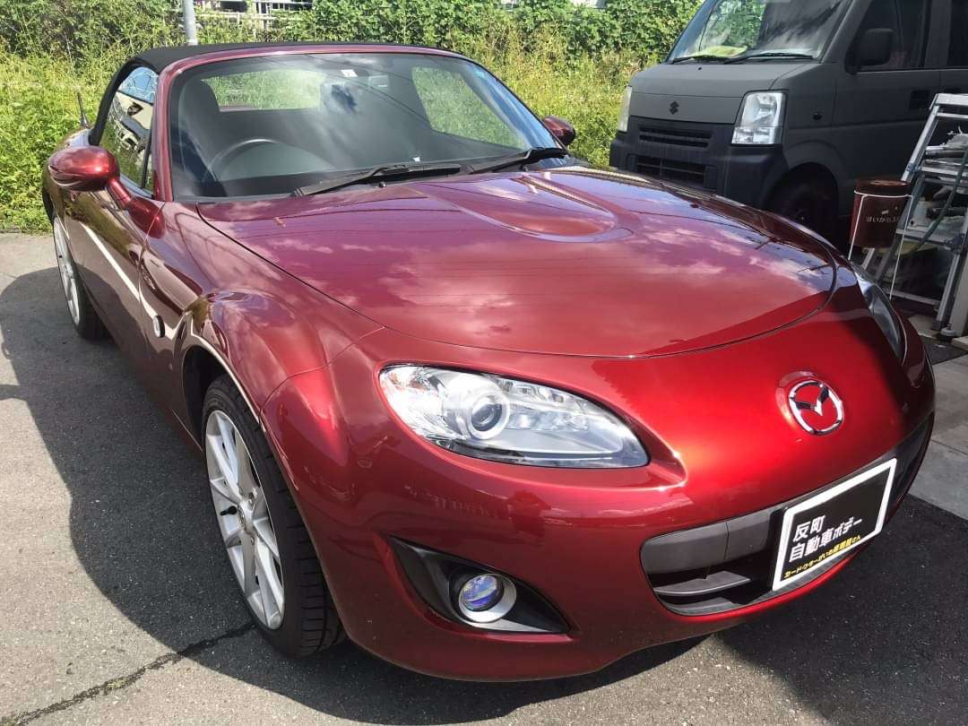 マツダ ロードスターの板金塗装をお探しなら反町自動車ボデーへ！